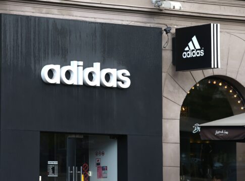 Doanh thu Quý 3 của Adidas lập kỷ lục lịch sử Doanh thu Quý 3 của Adidas lập kỷ lục lịch sử